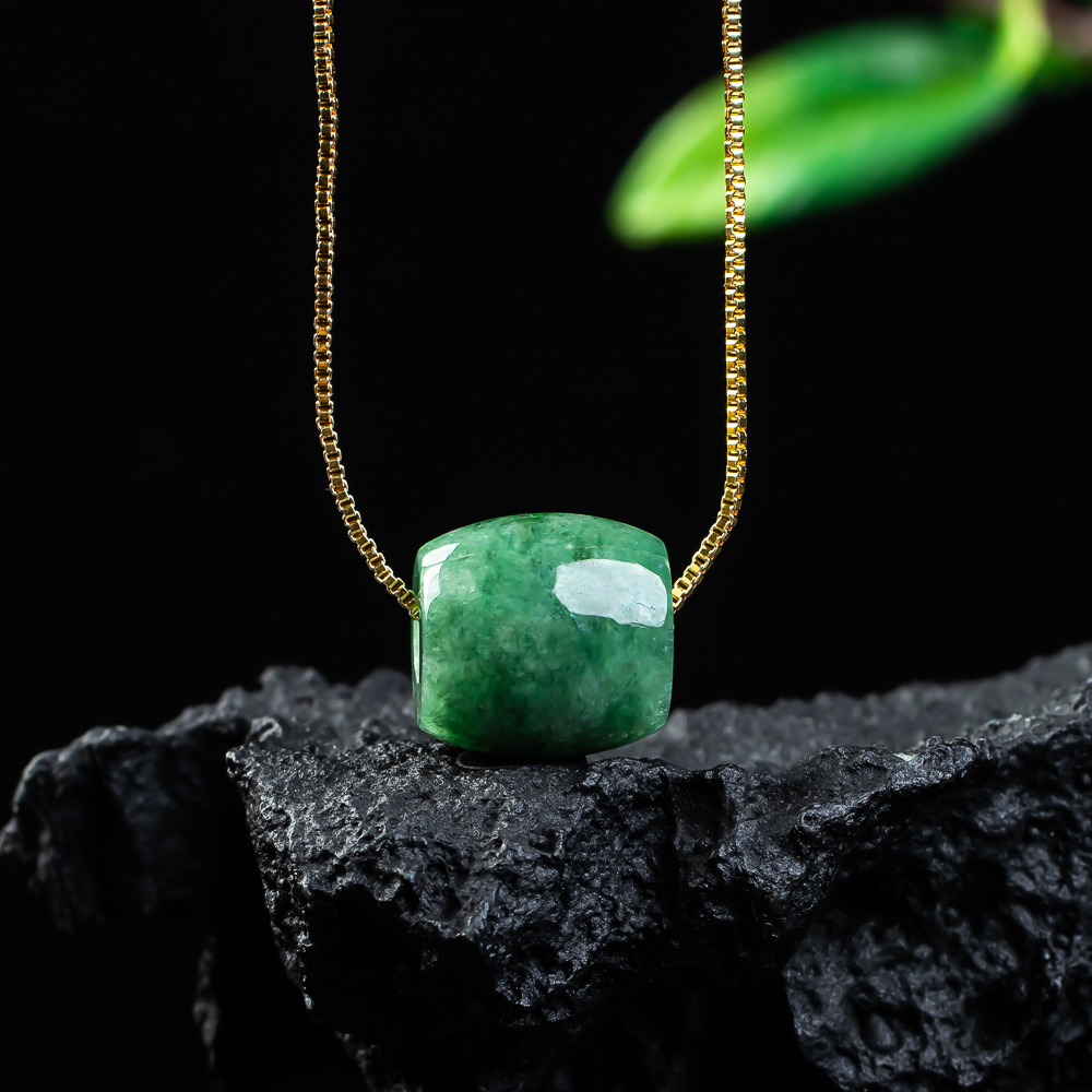 Beading - Ciondolo con perline di giada naturale