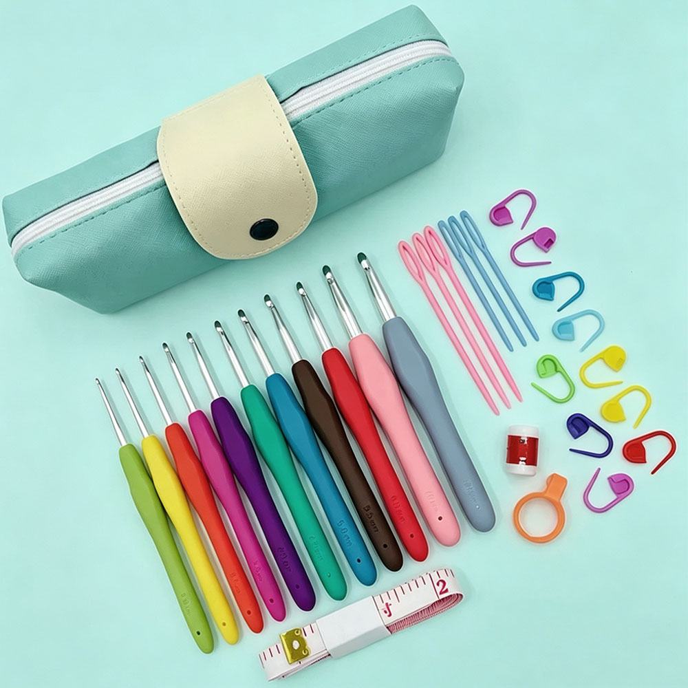 Set di 37 uncinetti con borsa  - Sewing recensione e prezzo